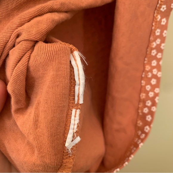 Levi’s Rust Lace Tank - Picture 6 of 15